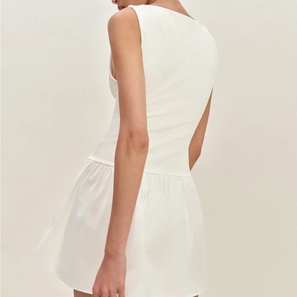 Reformation - Picture 4 of 7